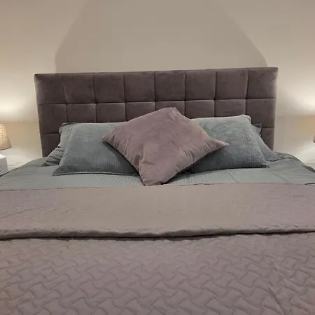 Apartment Cozy In Quiet Center